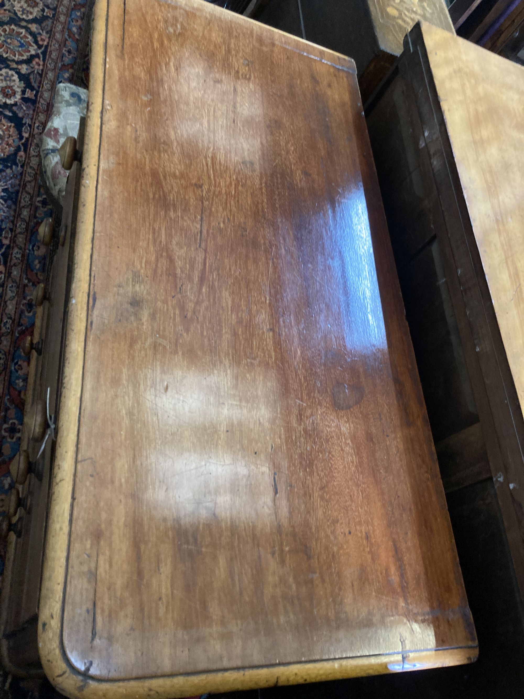 A Victorian mahogany chest of drawers, width 107cm, depth 49cm, height 112cm